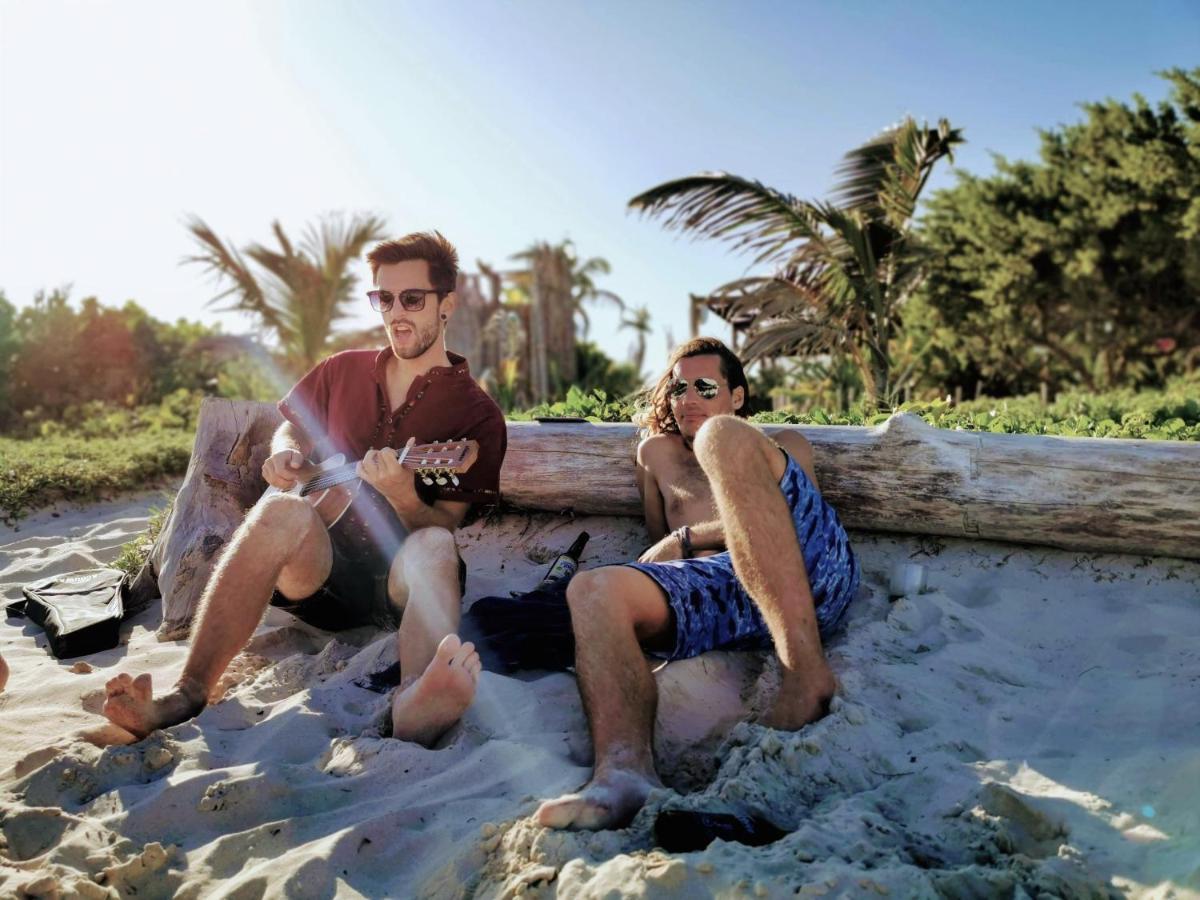 Casa Hayhu Hotel Mahahual Bagian luar foto