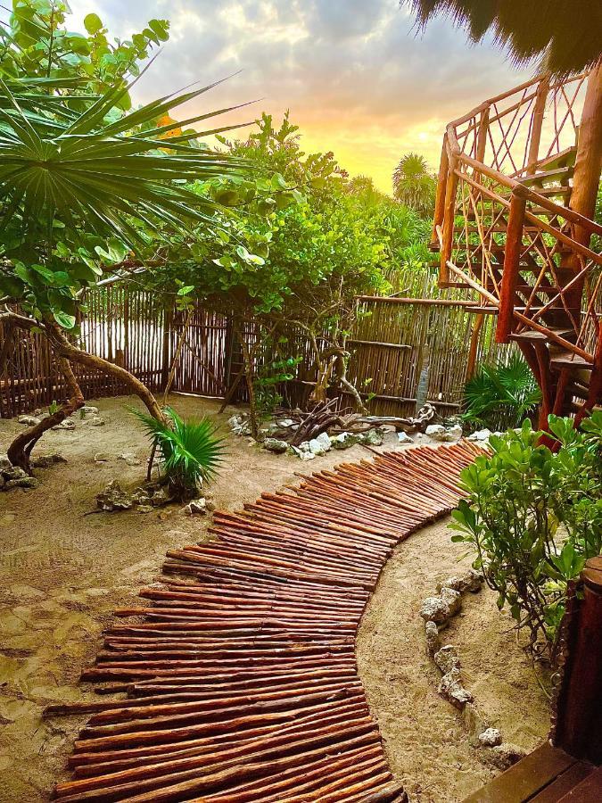 Casa Hayhu Hotel Mahahual Bagian luar foto